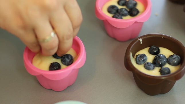 muffinki z jagodami muffinki z jagodami