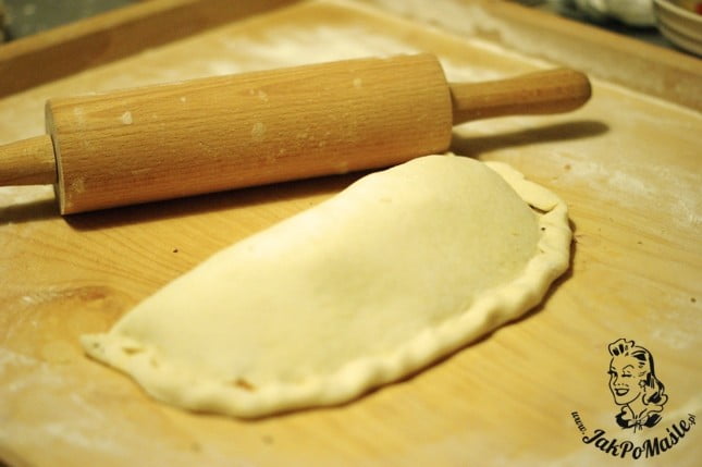 calzone z szynką