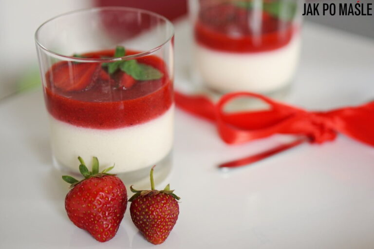 kasza manna z truskawkami