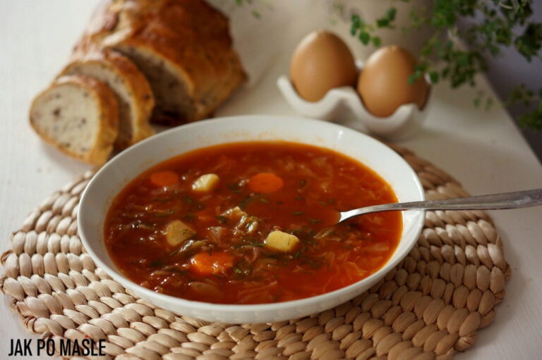 kapuśniak z młodej kapusty