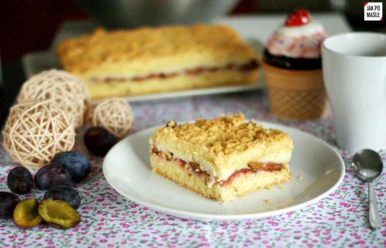 ciasto ze śliwkami i budyniem