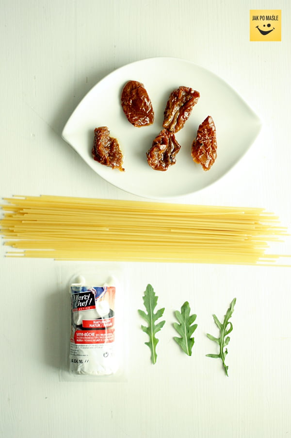 spaghetti z rukolą