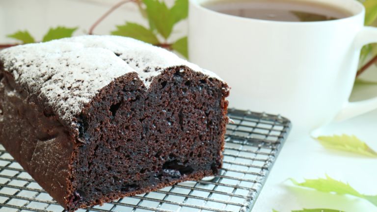 Ciasto czekoladowo-bananowe z jagodami. Pyszne!