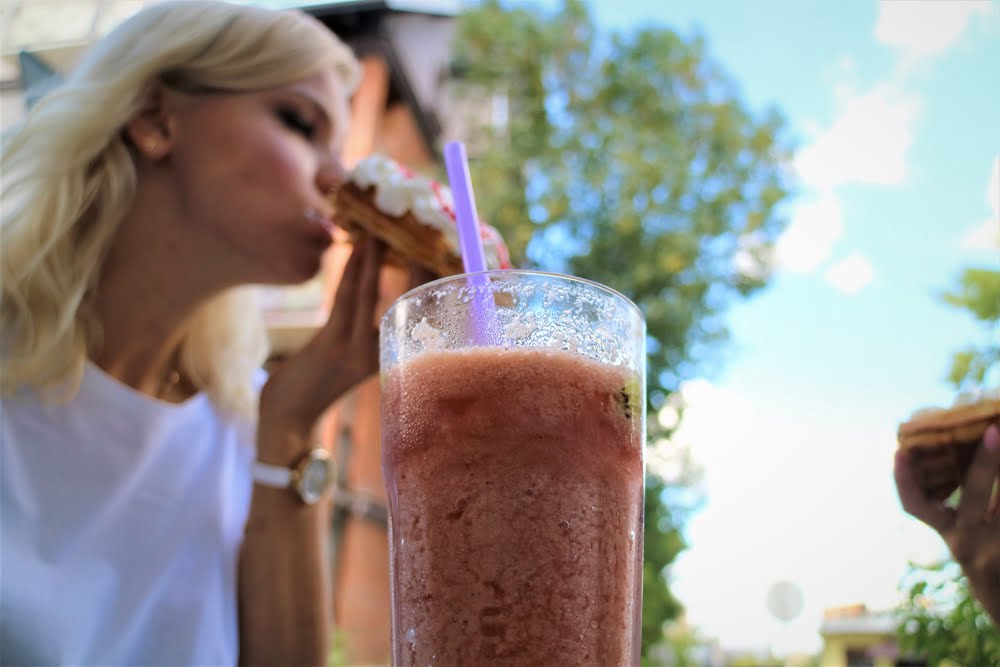 La Cafe w Chełmie: recenzja kawiarni – gofry, smoothie i klimat