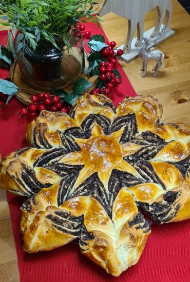 Gwiazda makowa – przepis na drożdżową gwiazdę z makiem