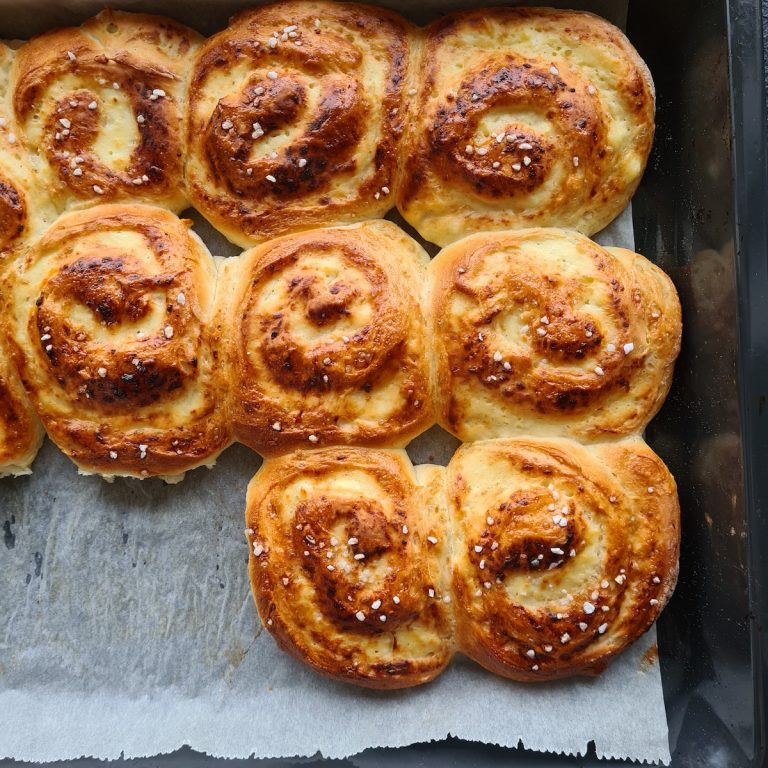 drożdżówki z serem przepis