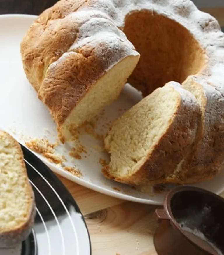 Babka drożdżowa wielkanocna - sprawdzony przepis