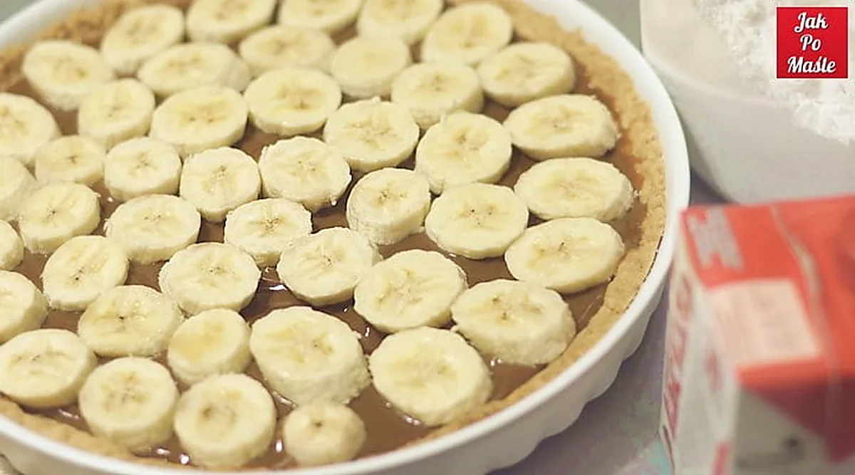 Banoffee pie - przepis na ciasto z bananami i kajmakiem