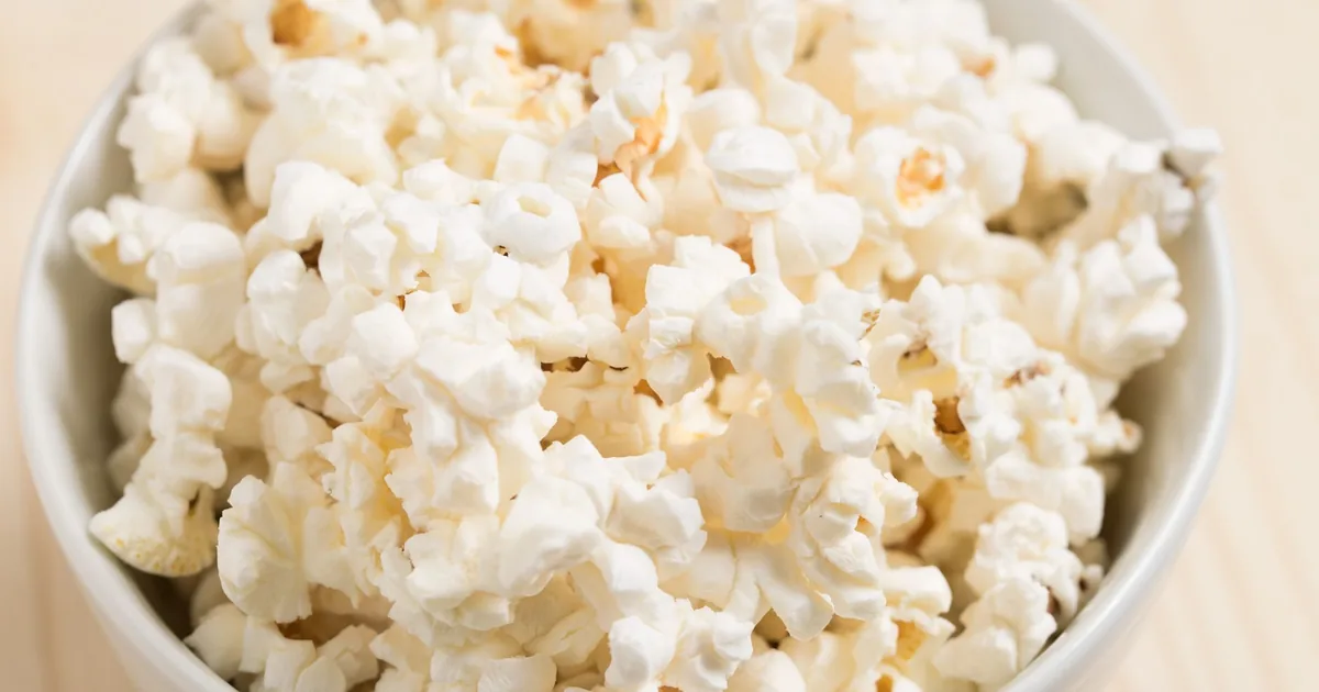 Ile kalorii ma popcorn - domowy, z mikrofali i z kina