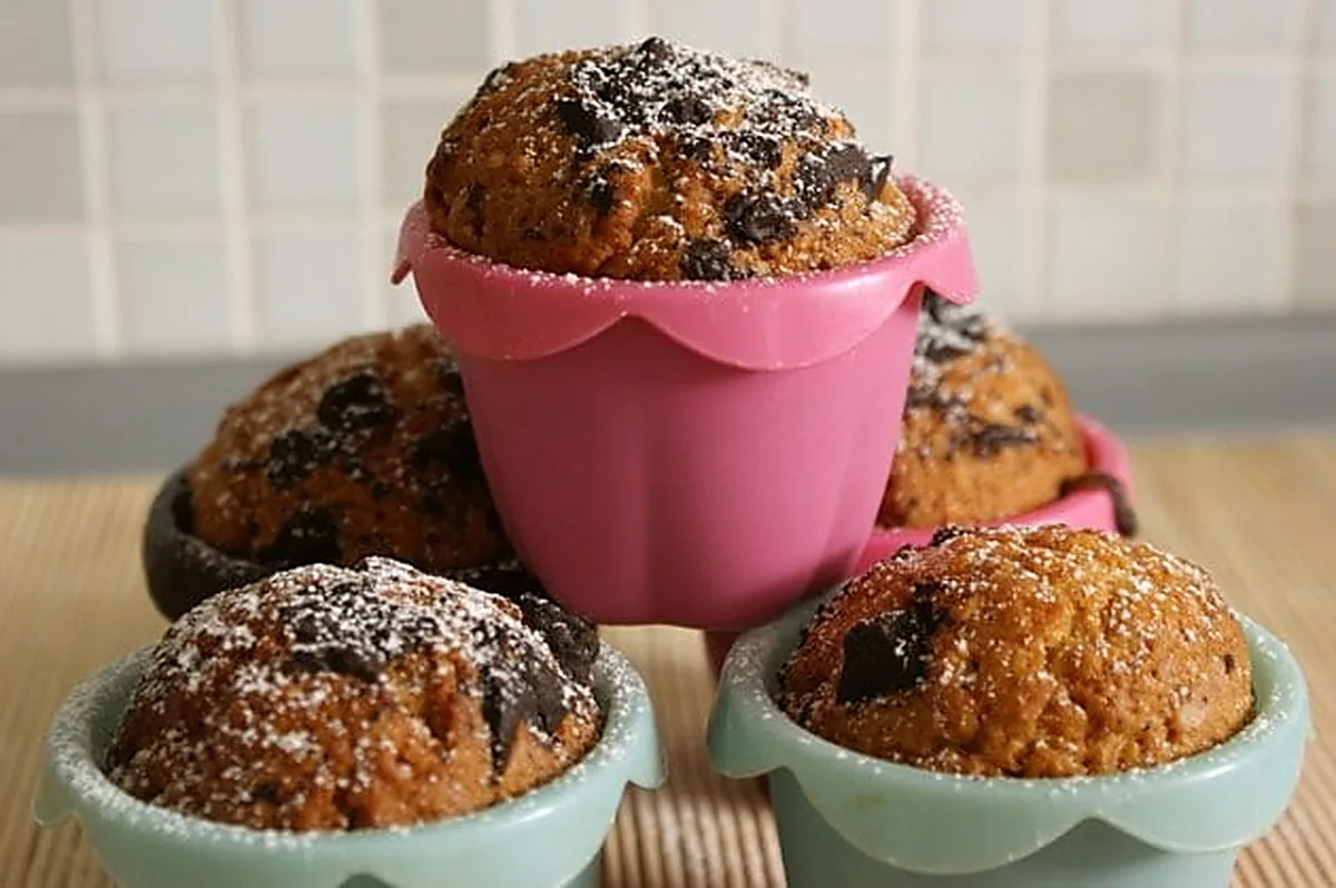 Muffinki z czekoladą w foremkach IKEA - przepis na 12 sztuk